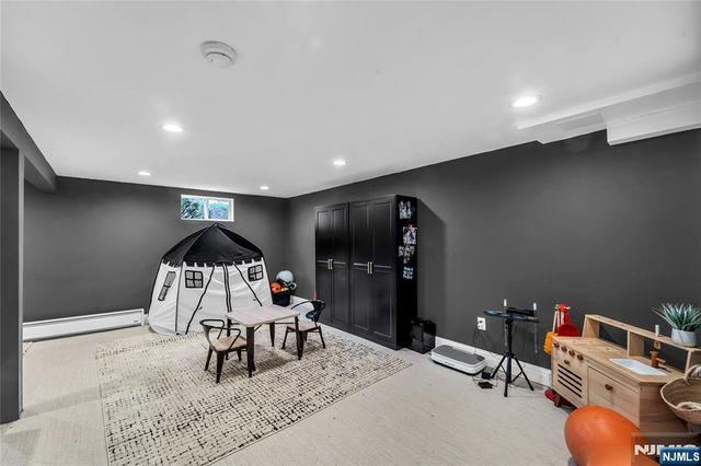 231 Birchwood Road, Old Tappan, NJ 07675