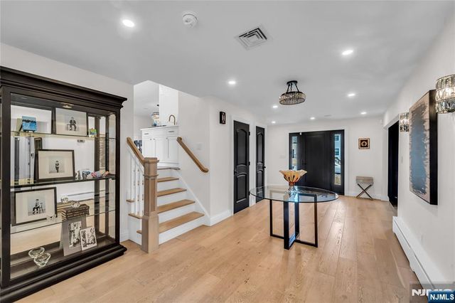 231 Birchwood Road, Old Tappan, NJ 07675