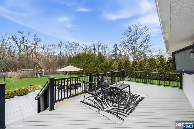 231 Birchwood Road, Old Tappan, NJ 07675