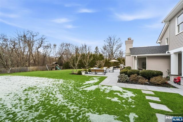 231 Birchwood Road, Old Tappan, NJ 07675