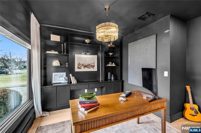 231 Birchwood Road, Old Tappan, NJ 07675