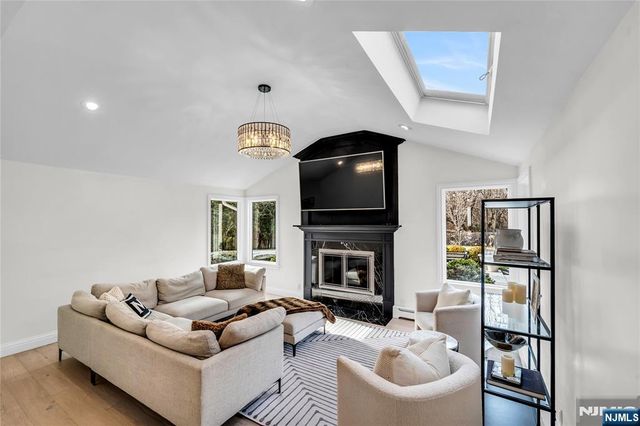 231 Birchwood Road, Old Tappan, NJ 07675