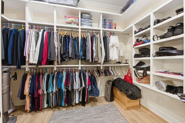 5095 N Remington, Bel Aire, KS 67226