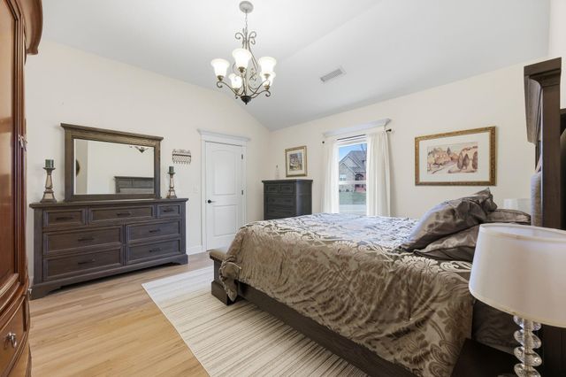 5095 N Remington, Bel Aire, KS 67226