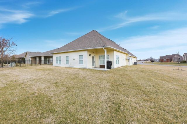 5095 N Remington, Bel Aire, KS 67226