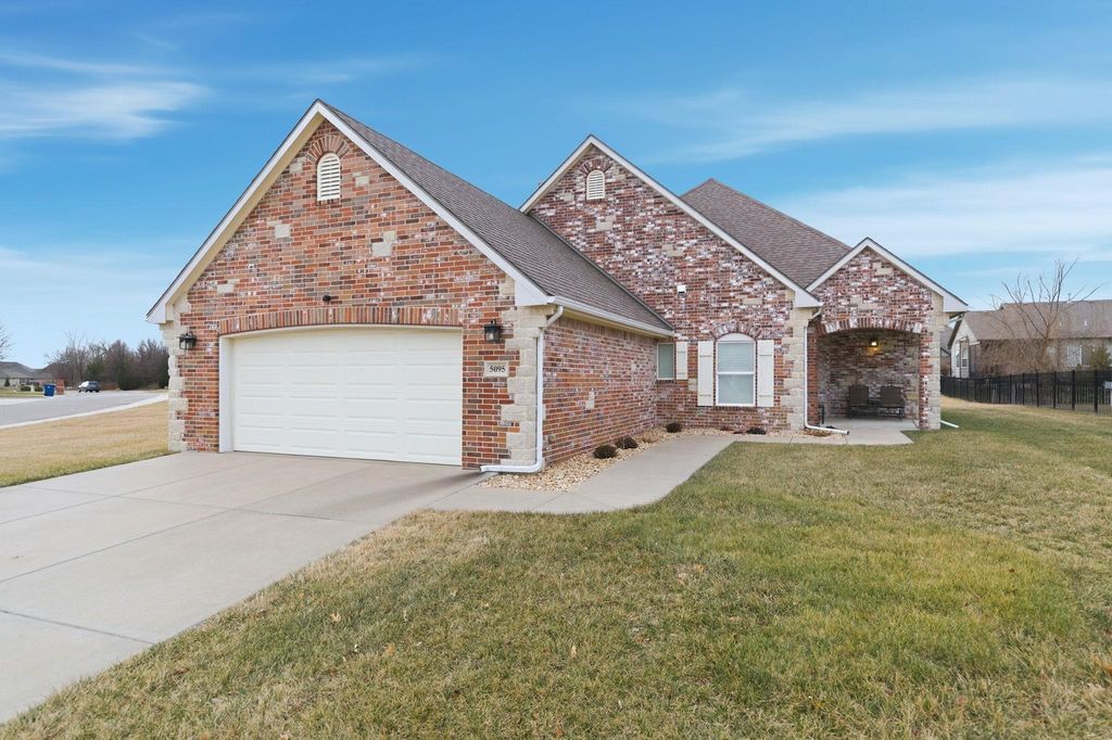 5095 N Remington, Bel Aire, KS 67226
