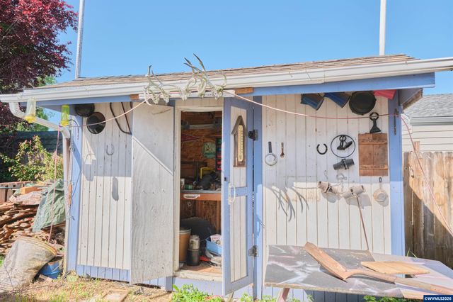 180 W Virginia St, Stayton, OR 97383
