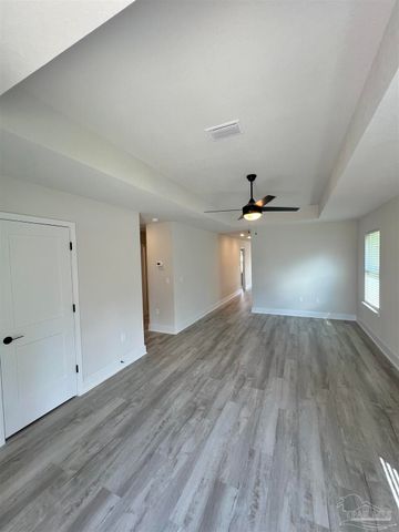 3347 Bliss Ln 7E, Cantonment, FL 32533