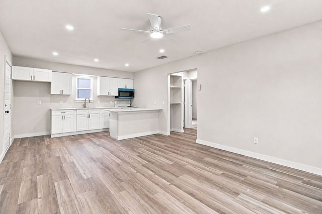 1504 Coral Cut Off, Pelican Bay, TX 76020