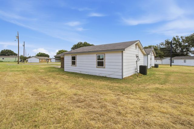 1504 Coral Cut Off, Pelican Bay, TX 76020
