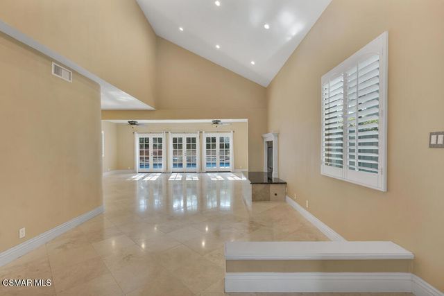 11916 Honeybrook Court, Moorpark, CA 93021