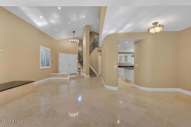 11916 Honeybrook Court, Moorpark, CA 93021