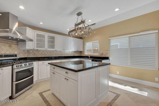 11916 Honeybrook Court, Moorpark, CA 93021