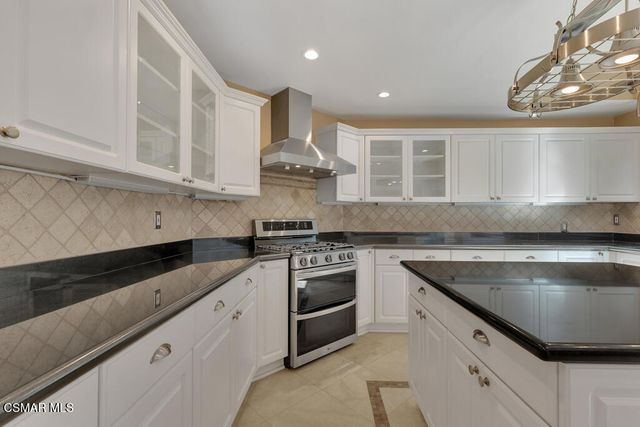 11916 Honeybrook Court, Moorpark, CA 93021