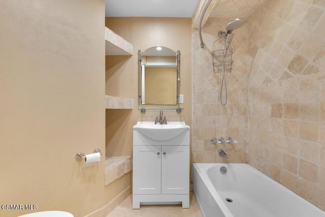 11916 Honeybrook Court, Moorpark, CA 93021