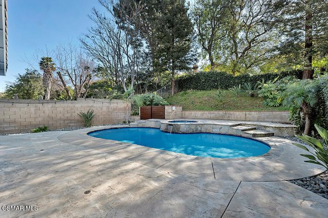 11916 Honeybrook Court, Moorpark, CA 93021