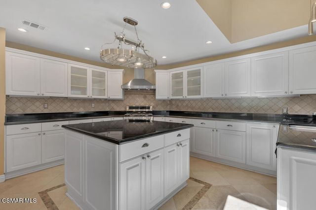 11916 Honeybrook Court, Moorpark, CA 93021