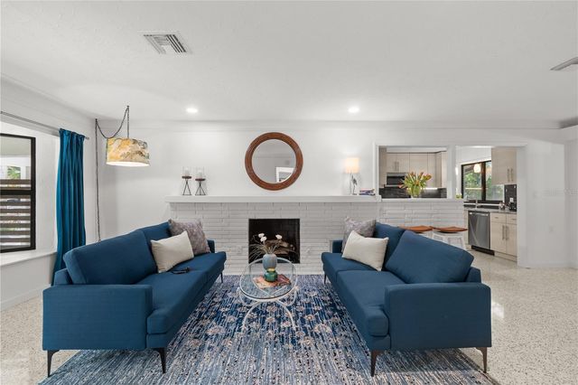 157 GARDEN LANE, Sarasota, FL 34242