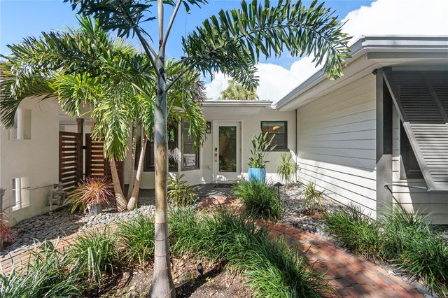 157 GARDEN LANE, Sarasota, FL 34242