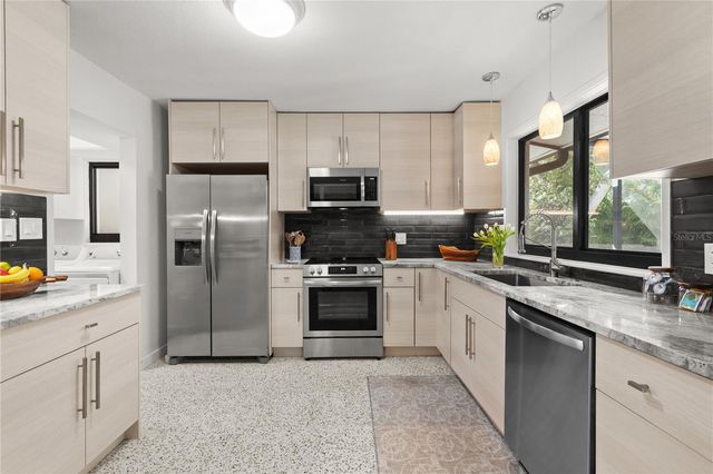 157 GARDEN LANE, Sarasota, FL 34242