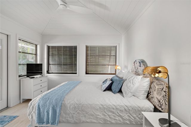 157 GARDEN LANE, Sarasota, FL 34242