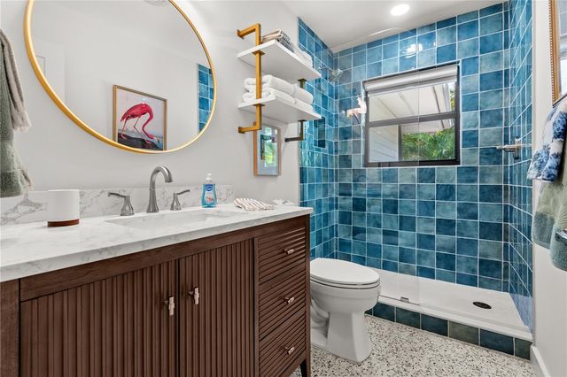 157 GARDEN LANE, Sarasota, FL 34242