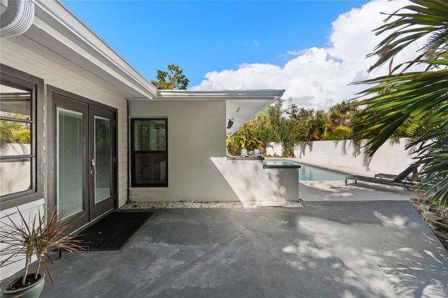 157 GARDEN LANE, Sarasota, FL 34242