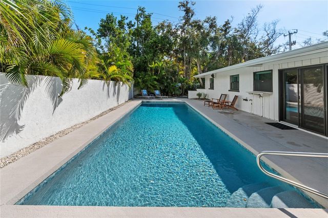 157 GARDEN LANE, Sarasota, FL 34242