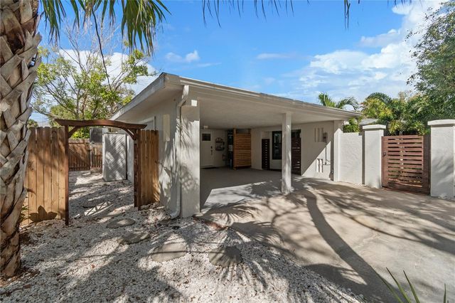 157 GARDEN LANE, Sarasota, FL 34242