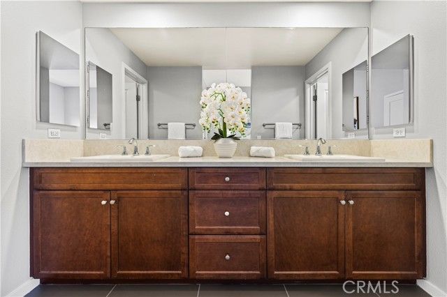 543 Rockefeller, Irvine, CA 92612