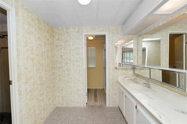 1610 REYNOLDS ROAD 4, Lakeland, FL 33801