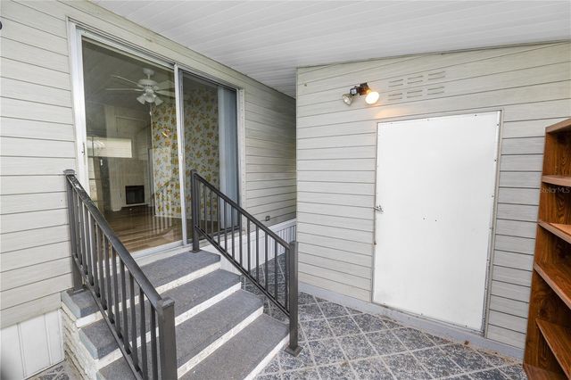 1610 REYNOLDS ROAD 4, Lakeland, FL 33801