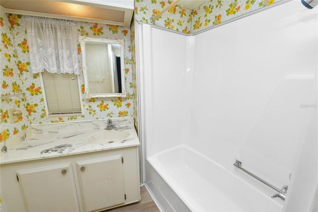 1610 REYNOLDS ROAD 4, Lakeland, FL 33801