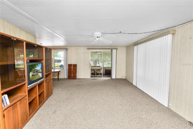 1610 REYNOLDS ROAD 4, Lakeland, FL 33801