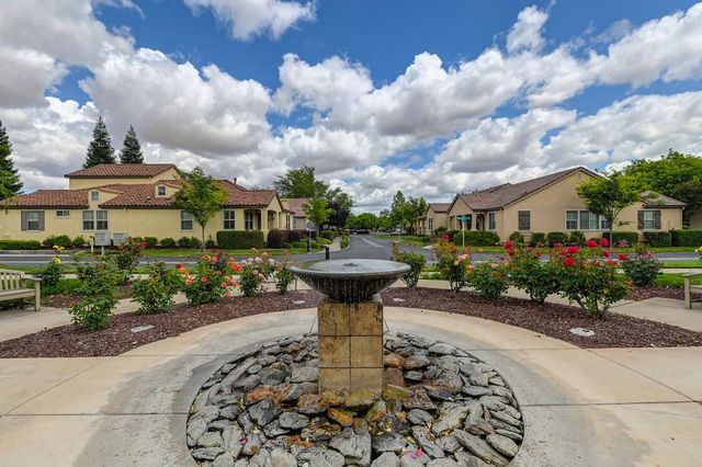 1241 Volonne Dr, Roseville, CA 95747