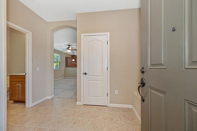 1241 Volonne Dr, Roseville, CA 95747