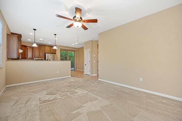 1241 Volonne Dr, Roseville, CA 95747