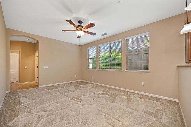 1241 Volonne Dr, Roseville, CA 95747