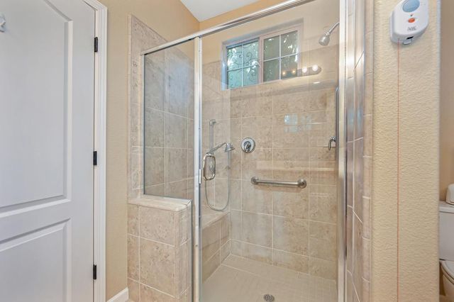 1241 Volonne Dr, Roseville, CA 95747