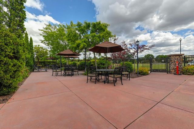 1241 Volonne Dr, Roseville, CA 95747