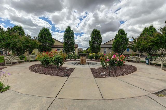 1241 Volonne Dr, Roseville, CA 95747