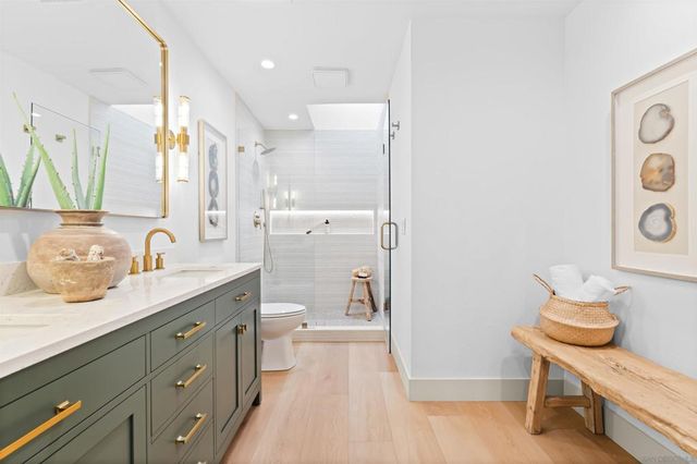 1617 Blossom Field Way, Encinitas, CA 92024