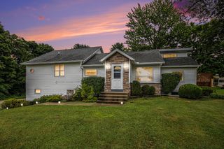 2559 S 3rd Street, Niles, MI 49120
