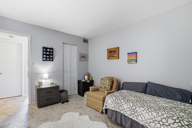 101 Doolen Court 207, North Palm Beach, FL 33408