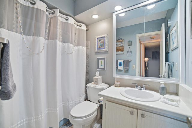 101 Doolen Court 207, North Palm Beach, FL 33408