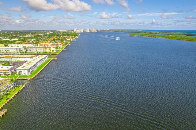 101 Doolen Court 207, North Palm Beach, FL 33408
