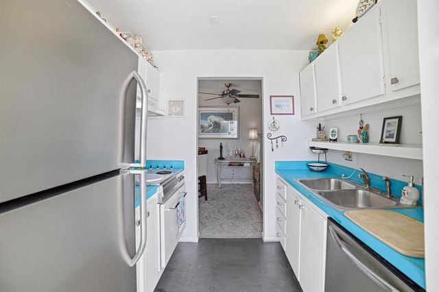 101 Doolen Court 207, North Palm Beach, FL 33408