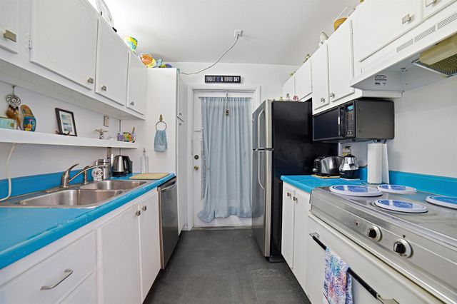101 Doolen Court 207, North Palm Beach, FL 33408