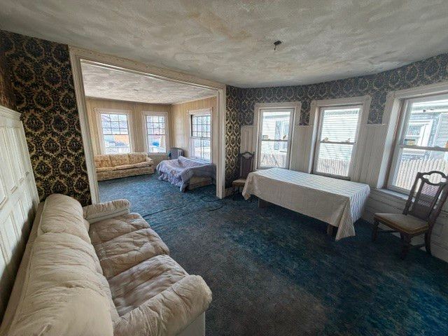 107 Massasoit Avenue, Cranston, RI 02905