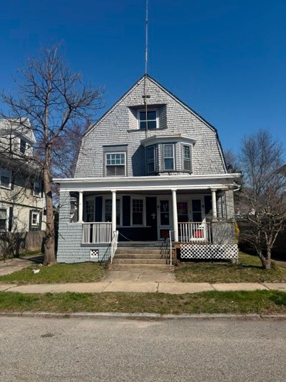 107 Massasoit Avenue, Cranston, RI 02905